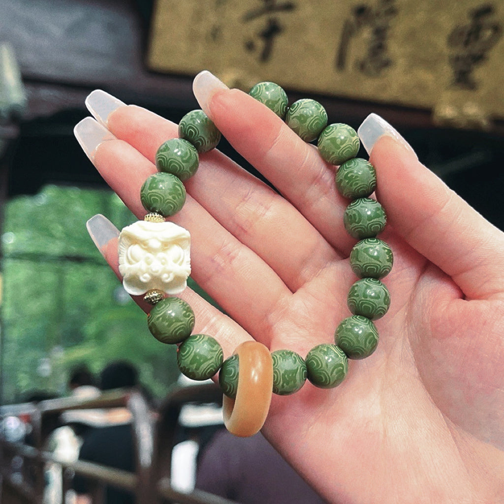 Lingyin Temple Cultural Design · Green Bodhi Bracelet with Lion Bead & Rotating Jade Ring